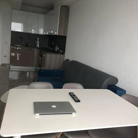 First Line Pomorie Apartments Apartman *