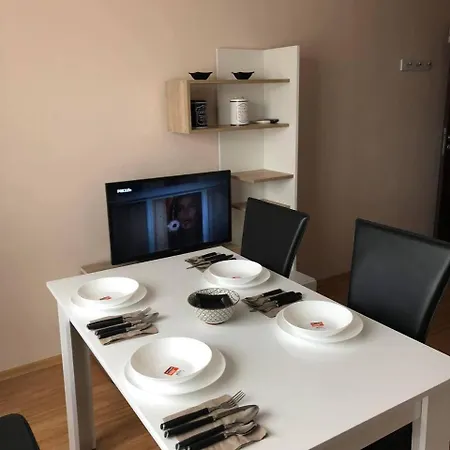 First Line Pomorie Apartments Apartman